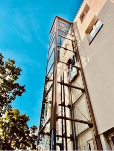Altbauexperte Altbausanierung Altbau Immobilien Projektentwicklung Real Estate Handwerker Real Estate Broker Mauriel Invest Daniela Steinbach-Wirtz Hausschutzengel Mauriel Interior Design heavenly real estate & lifestyle Denkmalschutz Sanierung Mehrfamilienhaus Köln Lindlar Bergisch Gladbach