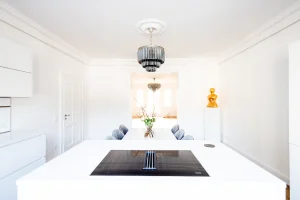 Altbauexperte Altbausanierung Altbau Immobilien Projektentwicklung Real Estate Handwerker Real Estate Broker Mauriel Invest Daniela Steinbach-Wirtz Hausschutzengel Mauriel Interior Design heavenly real estate & lifestyle Denkmalschutz Sanierung Mehrfamilienhaus Köln Lindlar Bergisch Gladbach